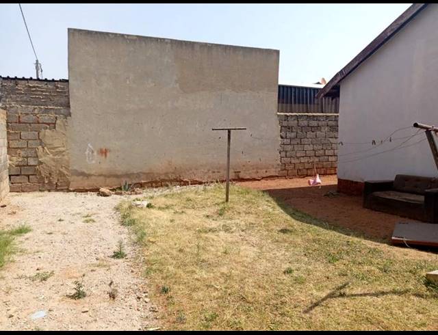 2 BEDROOM HOUSE FOR SALE IN PROTEA GLEN